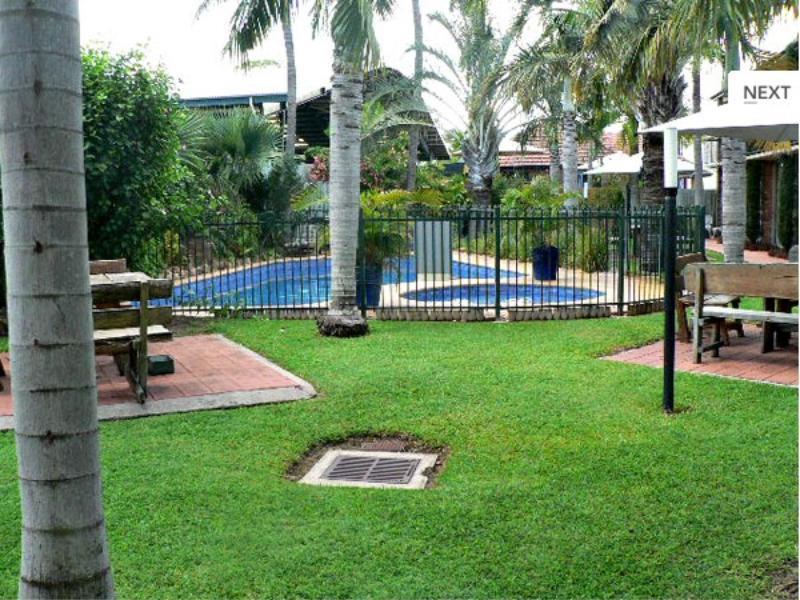 Motel 98 Rockhampton Exterior photo