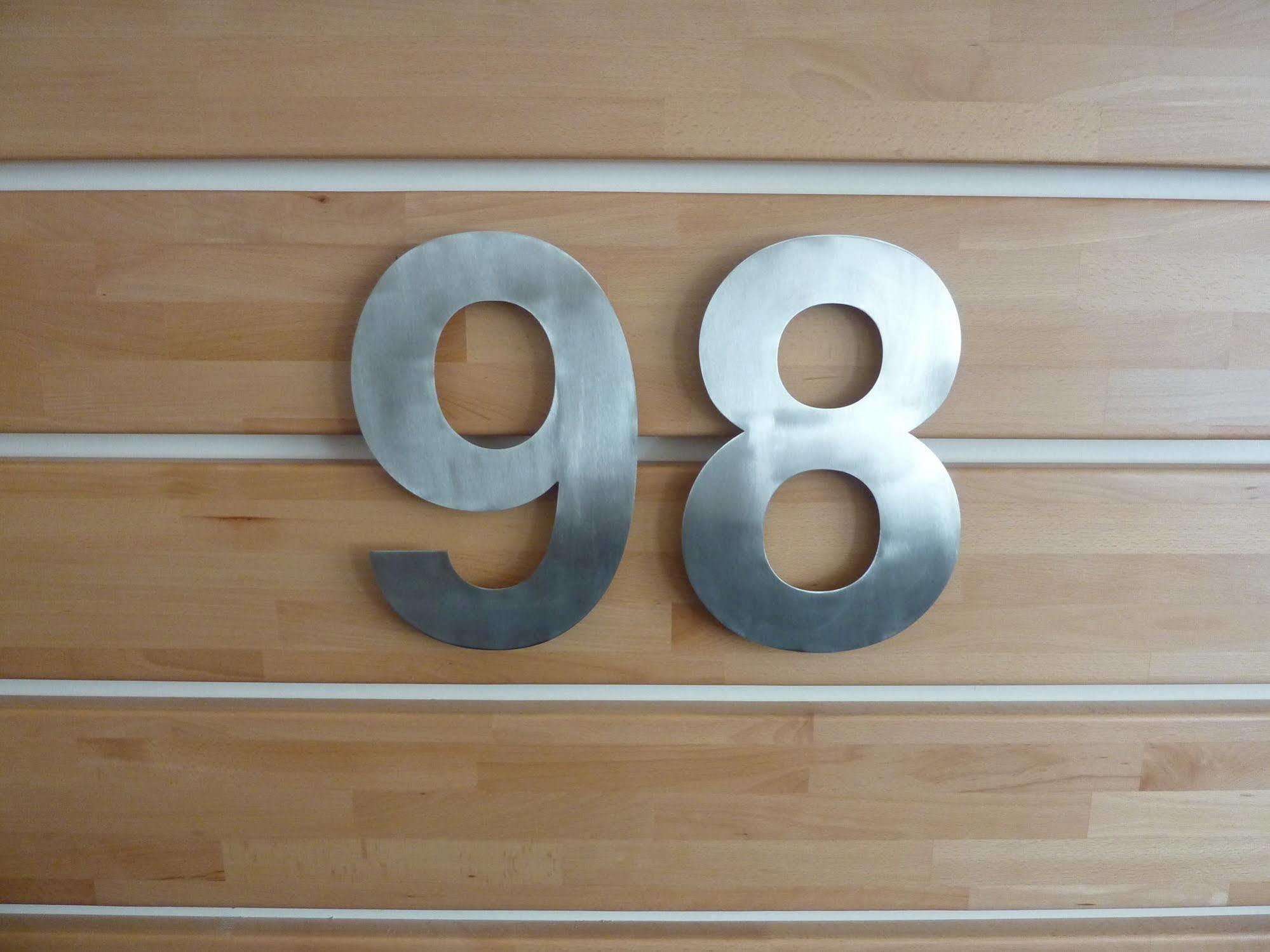 Motel 98 Rockhampton Exterior photo
